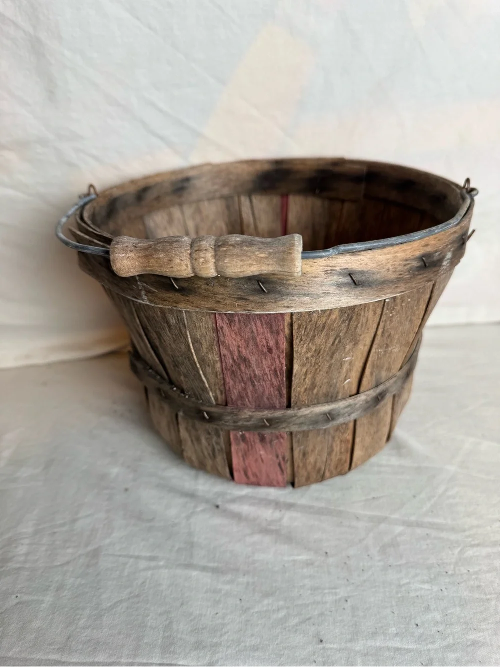 Primitive Rustic Wooden Splint Basket Red Accent Wire Handle Farmhouse Decor